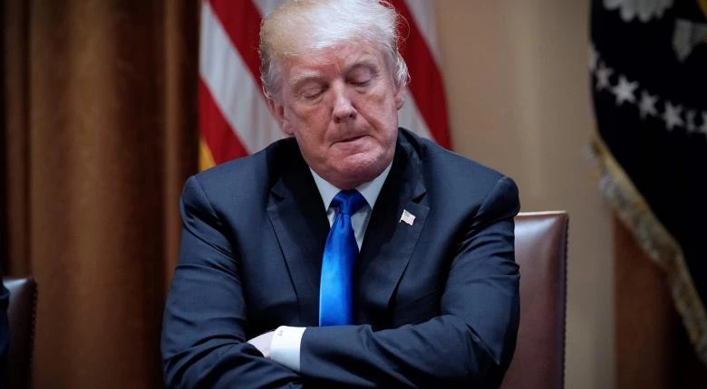 O Tραμπ ετοιμάζει δασμούς σε 800 κατηγορίες κινεζικών προϊόντων